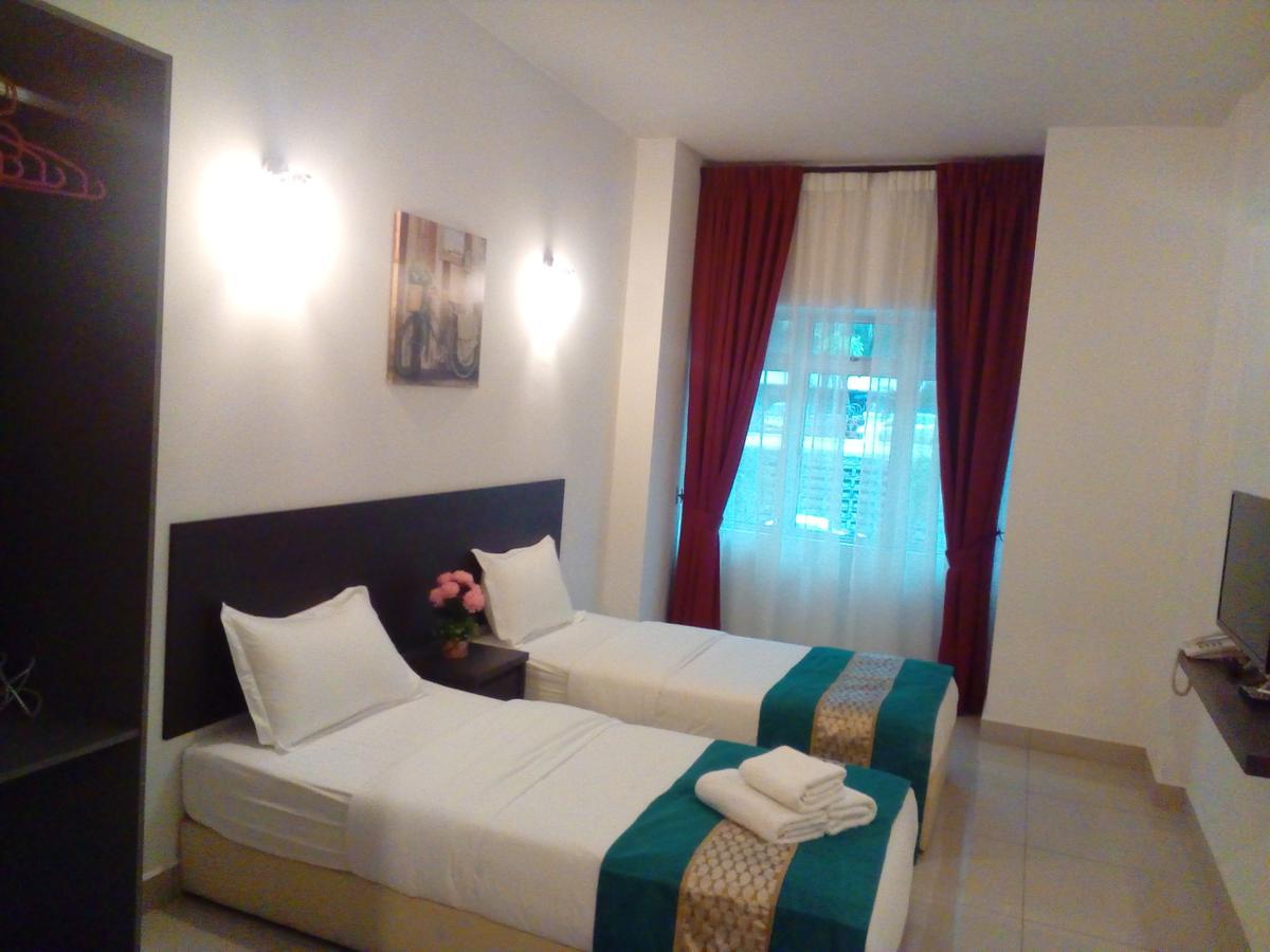 Aster Hotel Bukit Jalil Kuala Lumpur Bagian luar foto